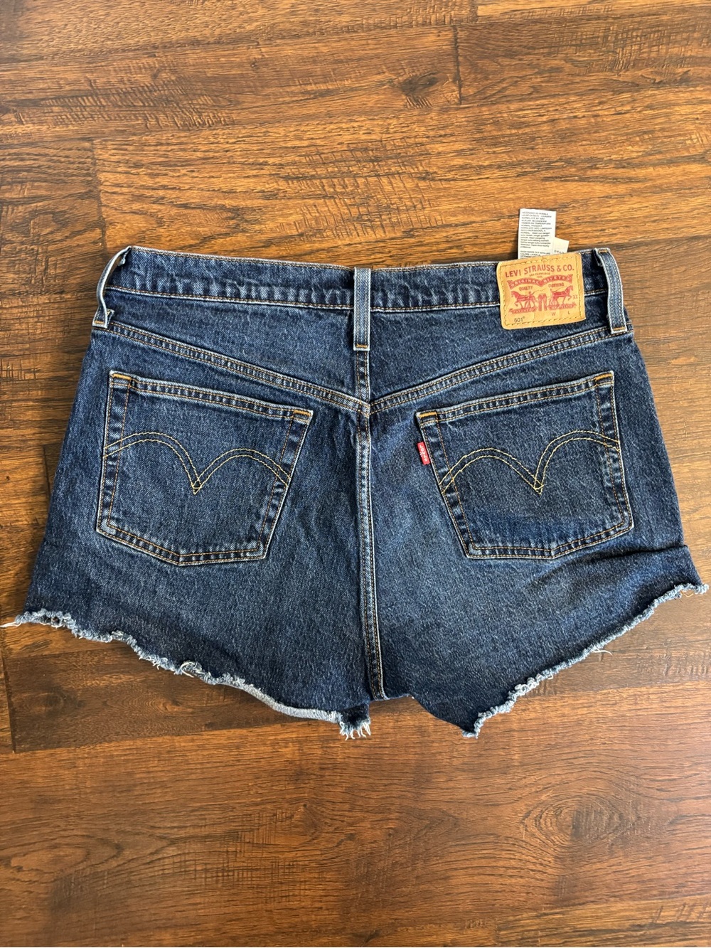 Levi's 501 Original Fit High Rise Women's Denim Shorts Size 32 Button fly